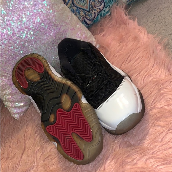 Reverse Tuxedo  retro Jordan 11 - Picture 3 of 6